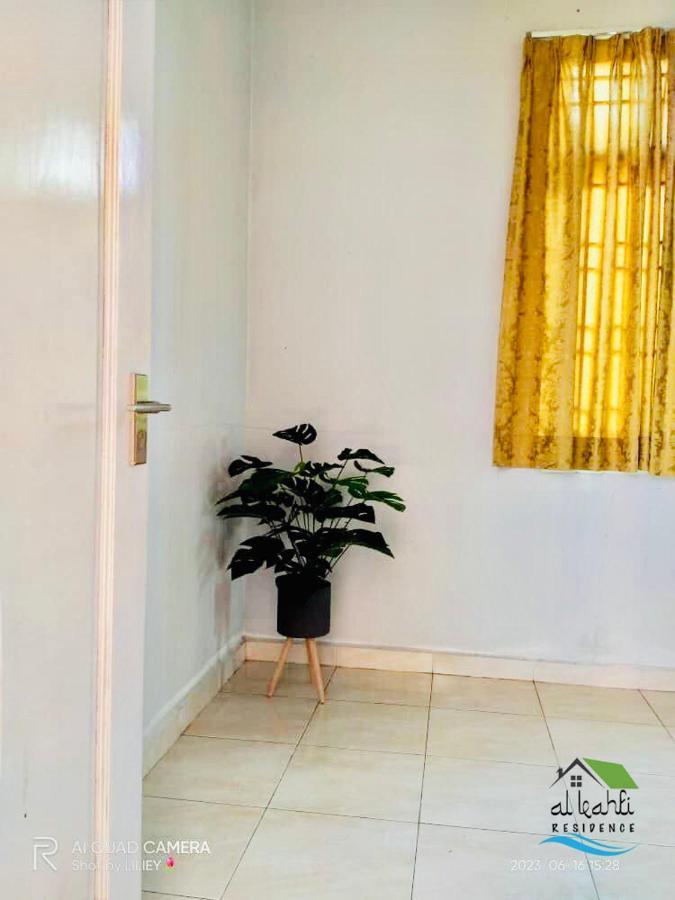 Qalya Homestay 2 @ Kota Bharu Bagian luar foto