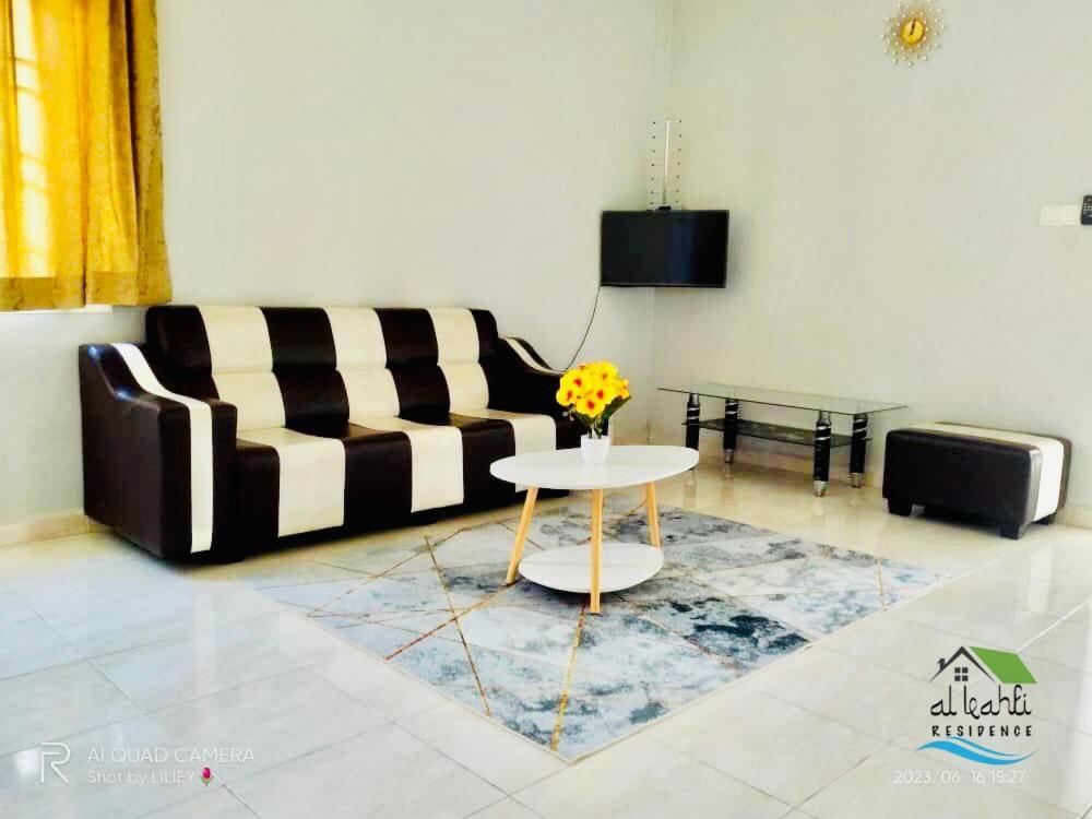 Qalya Homestay 2 @ Kota Bharu Bagian luar foto