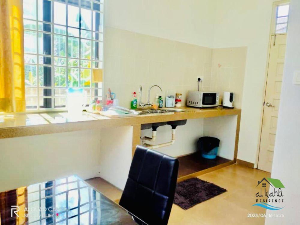 Qalya Homestay 2 @ Kota Bharu Bagian luar foto