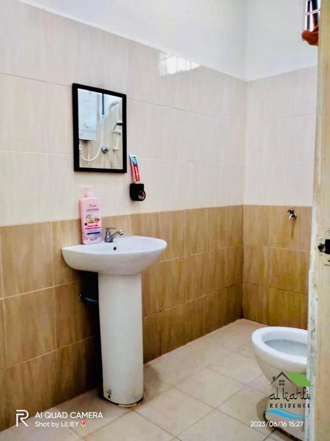 Qalya Homestay 2 @ Kota Bharu Bagian luar foto